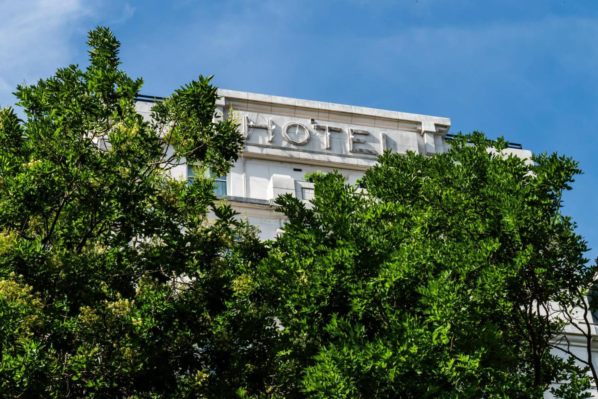 Le Lampika Hotel Paris Bagian luar foto