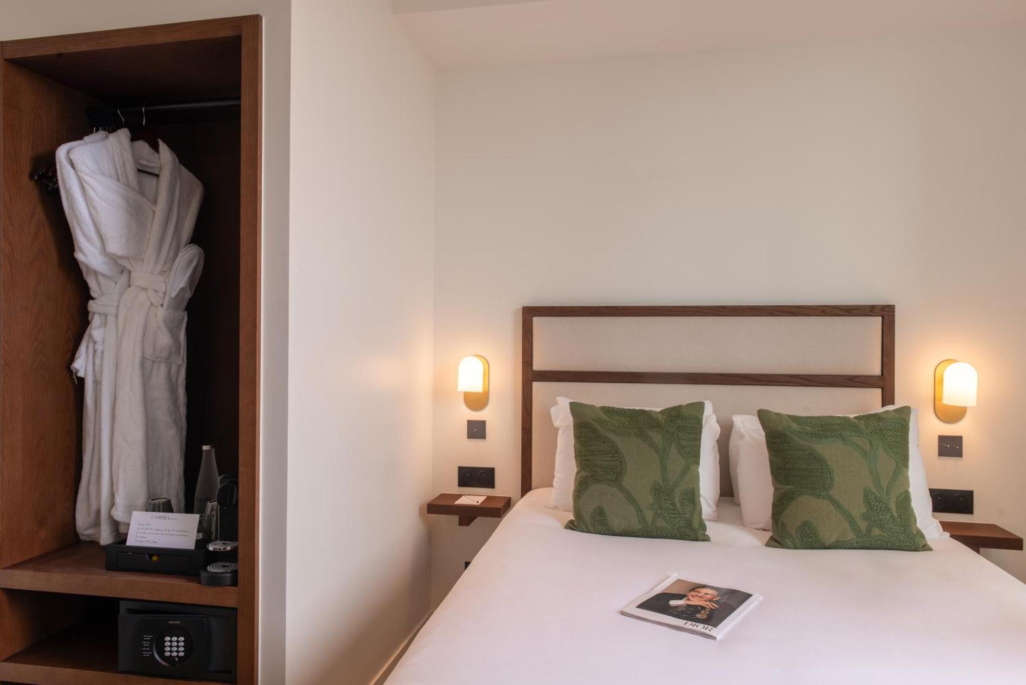 Le Lampika Hotel Paris Ruang foto