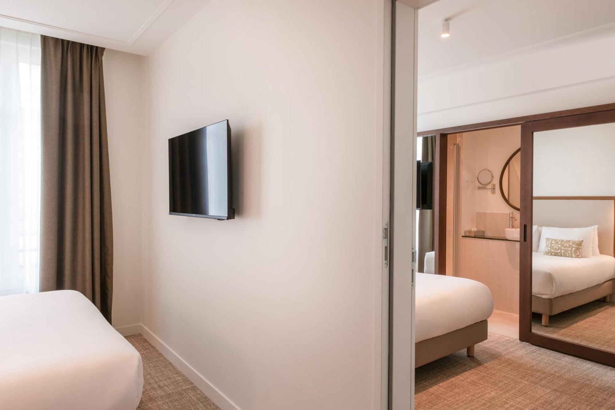 Le Lampika Hotel Paris Ruang foto